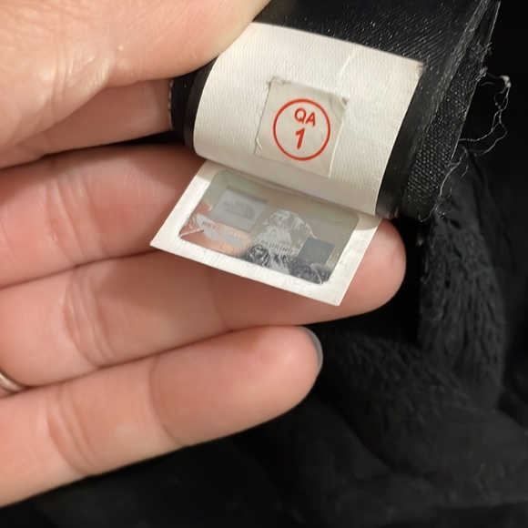 SOLD Reversible jacket north face jacket. - Picture 5 of 12